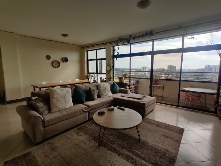 Westlands Apartment. View Of Nairobi & Heated Pool - Kenya