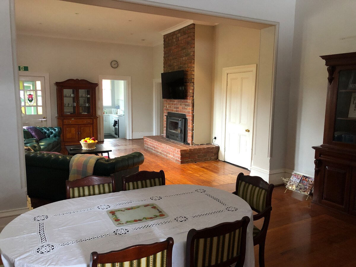 Apt2 St Arnaud Old Post Office 3 Beds groundfloor Holiday homes for