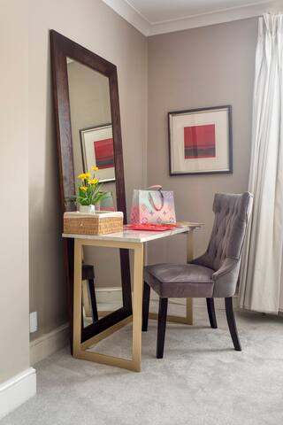 Homely Touch gallery image 4