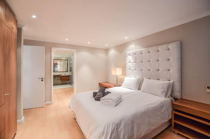 The Island Beach Villa gallery image 2