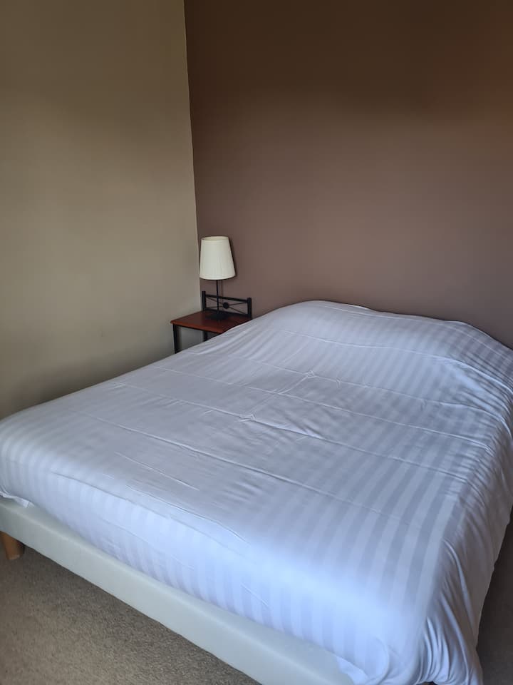 Dvorac s pogledom na spavaću sobu s balkonom 160