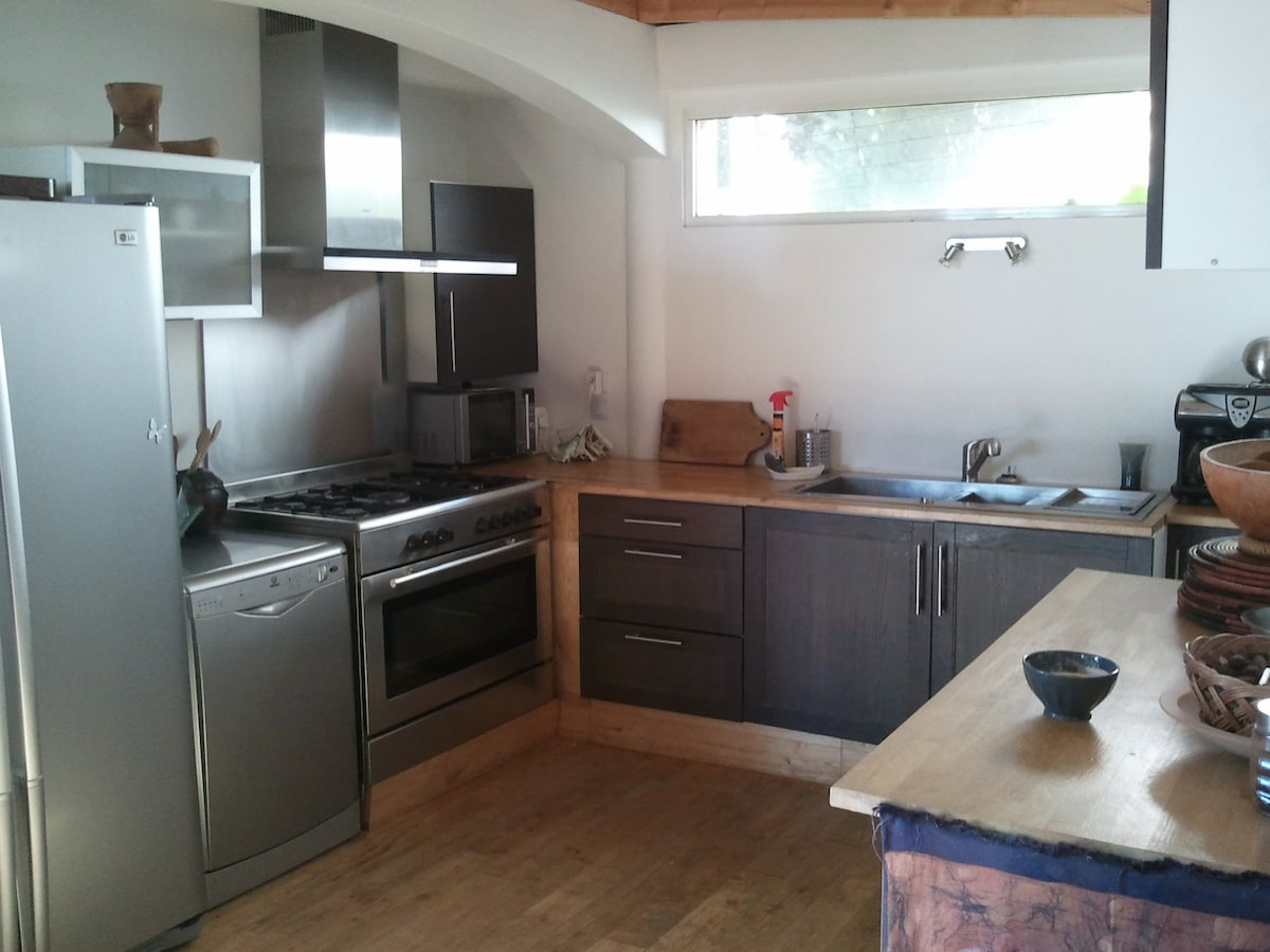 Erfolgreiche Airbnb-Immobilie: Nature home with garden and pool in Elne