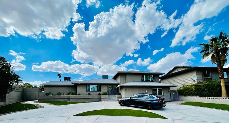 Luxury Villa with private pool 5BR/5BA