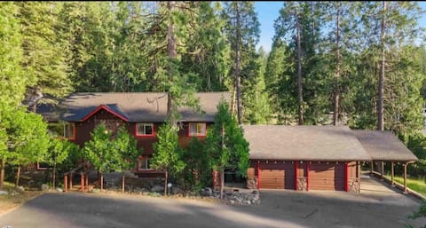 Family & Dog-Friendly Mountain Cabin