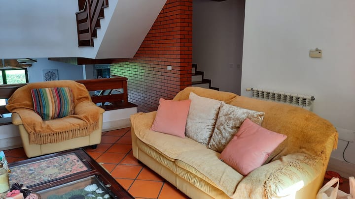 Sala de estar lado nascente.