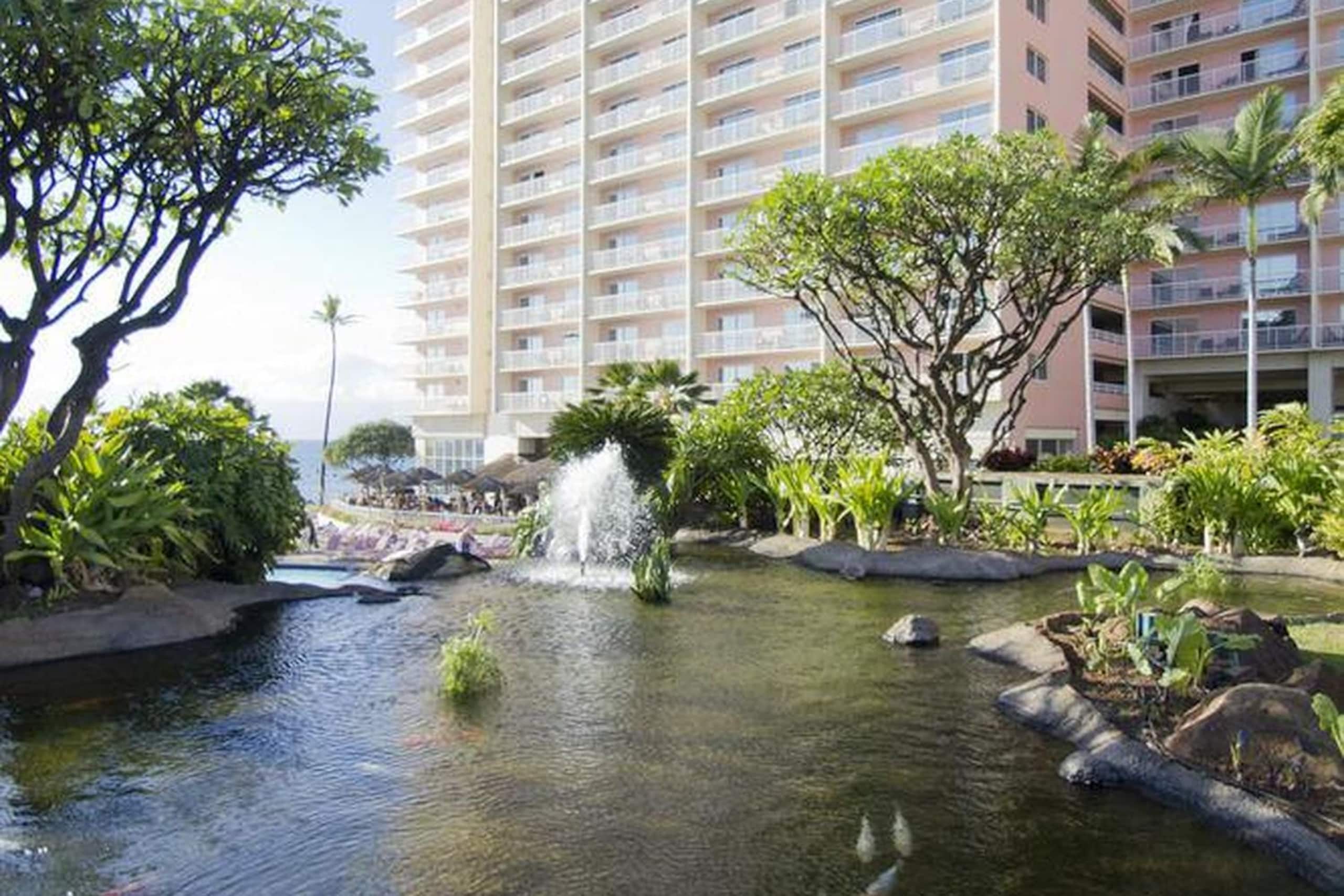 Condo in Lahaina · ★4.95 · 1 bedroom · 2 beds · 1 private bath - Image 20