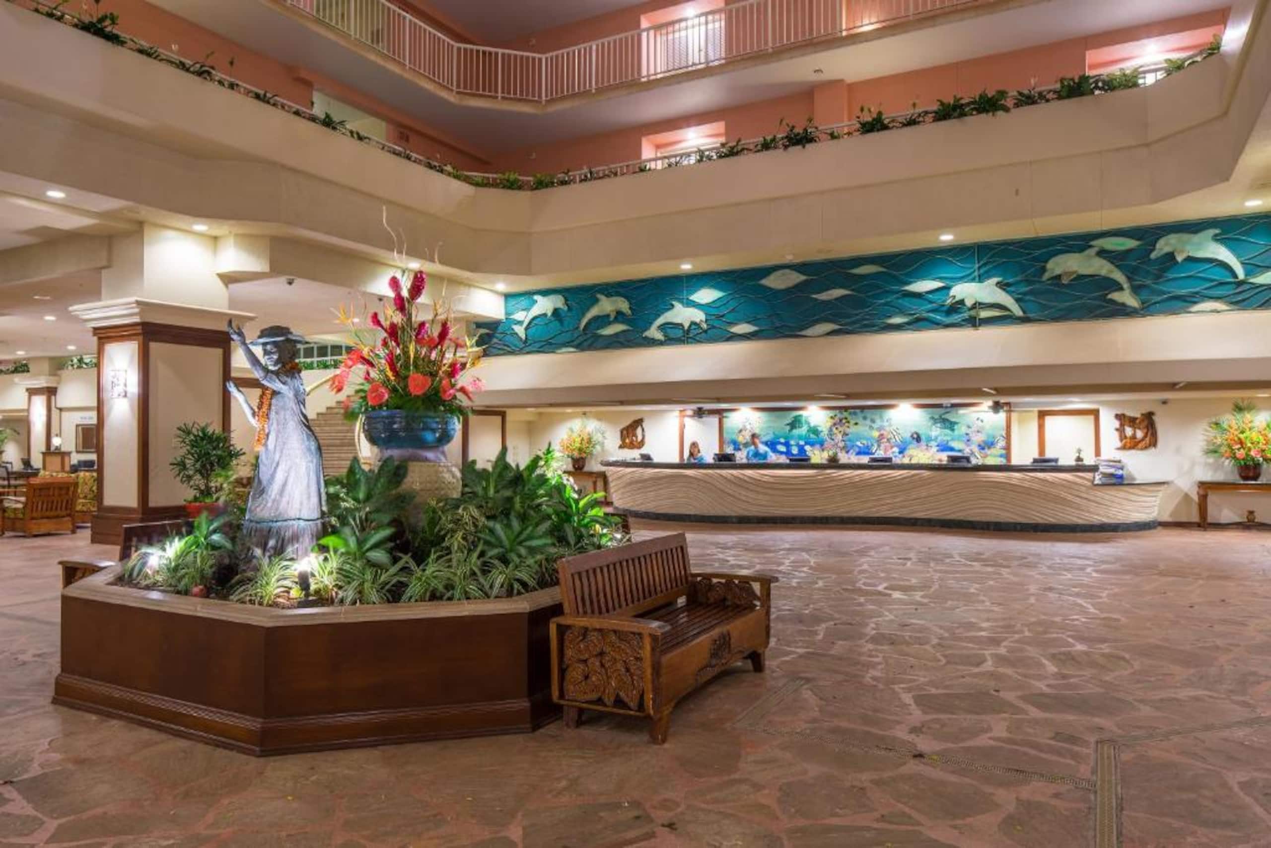 Condo in Lahaina · ★4.95 · 1 bedroom · 2 beds · 1 private bath - Image 6