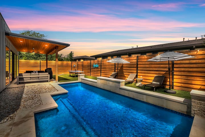 Luxury Villa 5 min to SoCo & DT+ Heated Pool