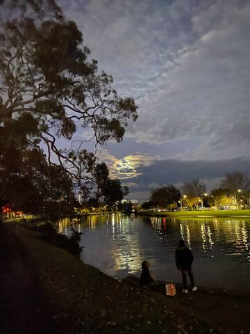 Beautiful 2 bedroom apartment – South Yarra gallery image 5