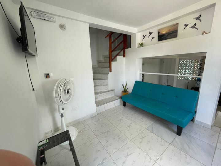 Hummingbird House Cozy And Centrally Accommodation - San Andrés