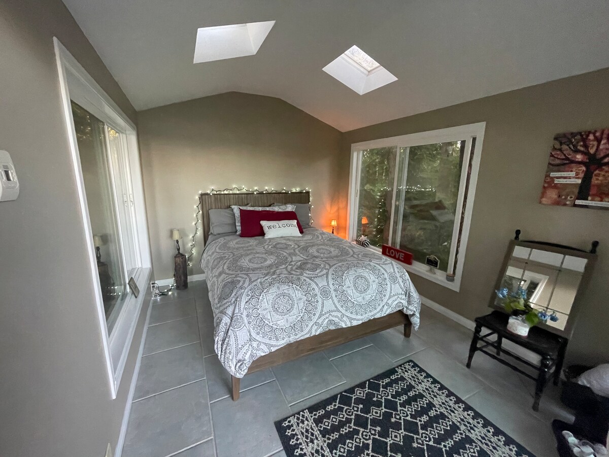 Rainwater and Treehouse B&B ( treehouse) Treehouses for Rent in Port McNeill, British Columbia