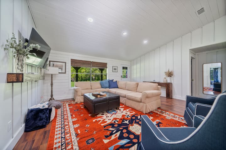 The Cabin On 18 Acres (Near Lake Cherokee). - Amphitheater, Tatum