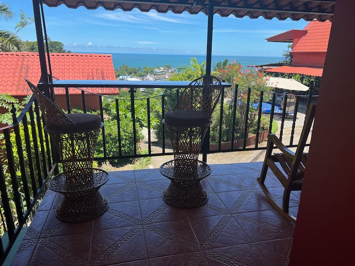 Jungle Villa with Ocean Views Apartments for Rent in Quepos