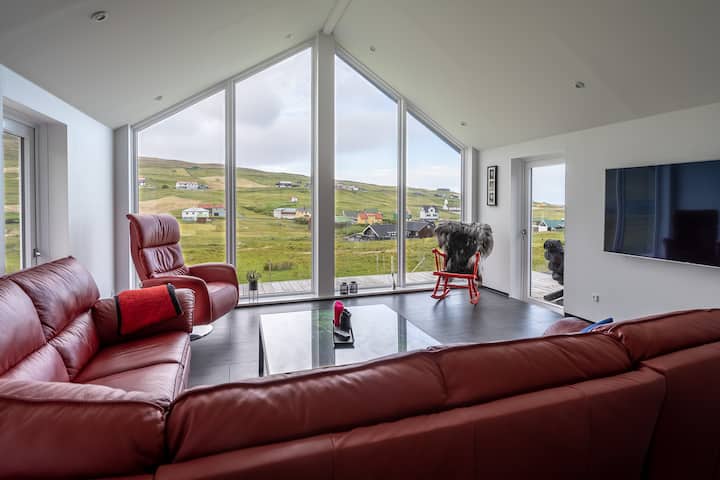 Peaceful Nature Escape In Skálavík | 3br | Parking - Faroe Islands