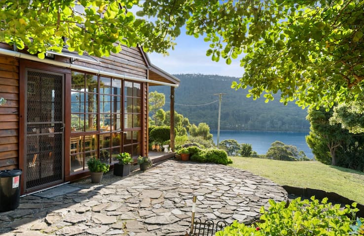 Exclusive Cottage: Views, Gardens, & Fireplaces