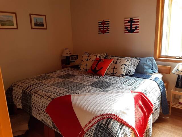 Beautiful 4 Bedroom Cottage on the Bay of Fundy gallery image 4