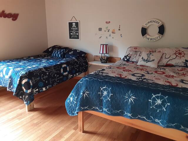 Beautiful 4 Bedroom Cottage on the Bay of Fundy gallery image 5