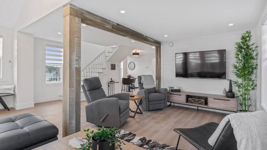 Cozy Dover Retreat gallery image 3