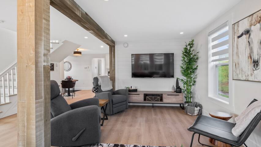 Cozy Dover Retreat gallery image 2