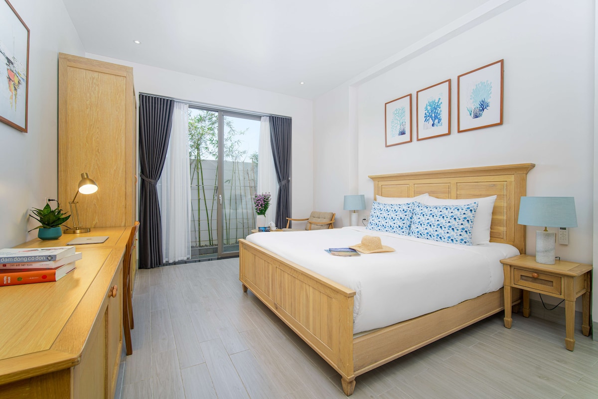 This is first room in first floor with kitchen and living room. This is quite big room around 25m2. It is more appropriate for children, the old or disability