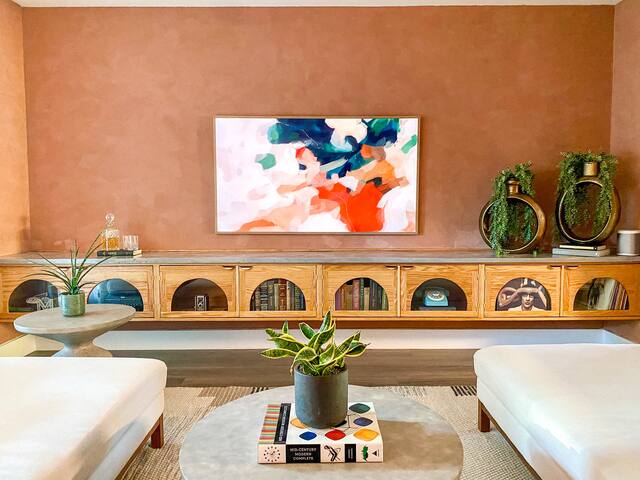 Hidden Gem w/Pool, Spa & Outdoor Kitchen gallery image 2