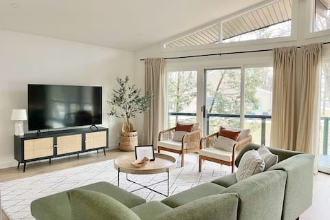 Spacious Home in Kingston 5 Min to Historic Town