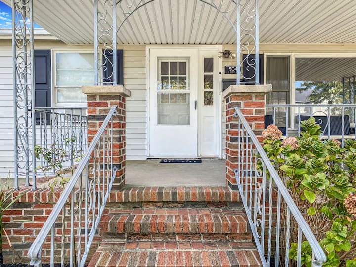 Adorable 3Bedroom Family Beach House! Houses for Rent in Ventnor