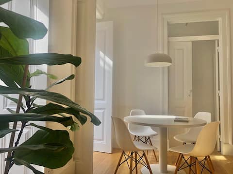 Top Airbnb: Fantastic apartment in Príncipe Real em Lisboa