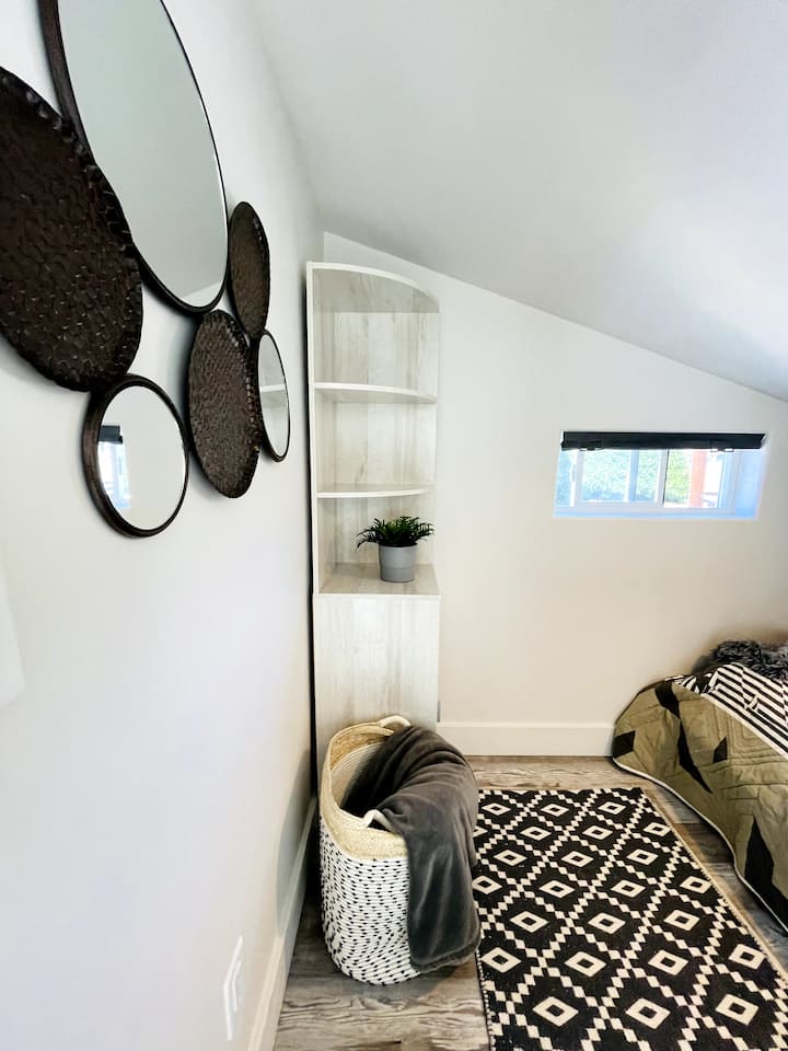 Jedinečná hlavná spálňa v podkroví.