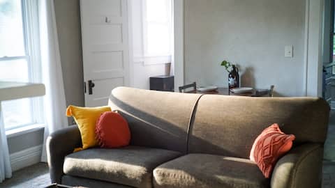 Successful Airbnb property: The Waffle House: Historic Full Downtown Apartment in Jackson