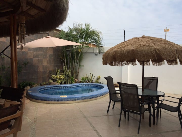 5 bedroom holiday home with pool Vacation homes for Rent in Salinas