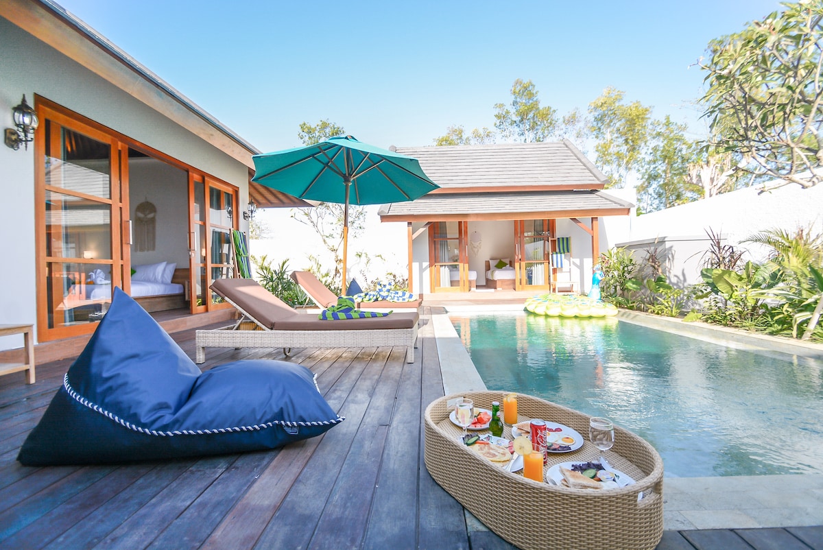 Villa in South Kuta · ★4.58 · 3 bedrooms · 4 beds · 3 private baths รายการ Airbnb เปรียบเทียบ