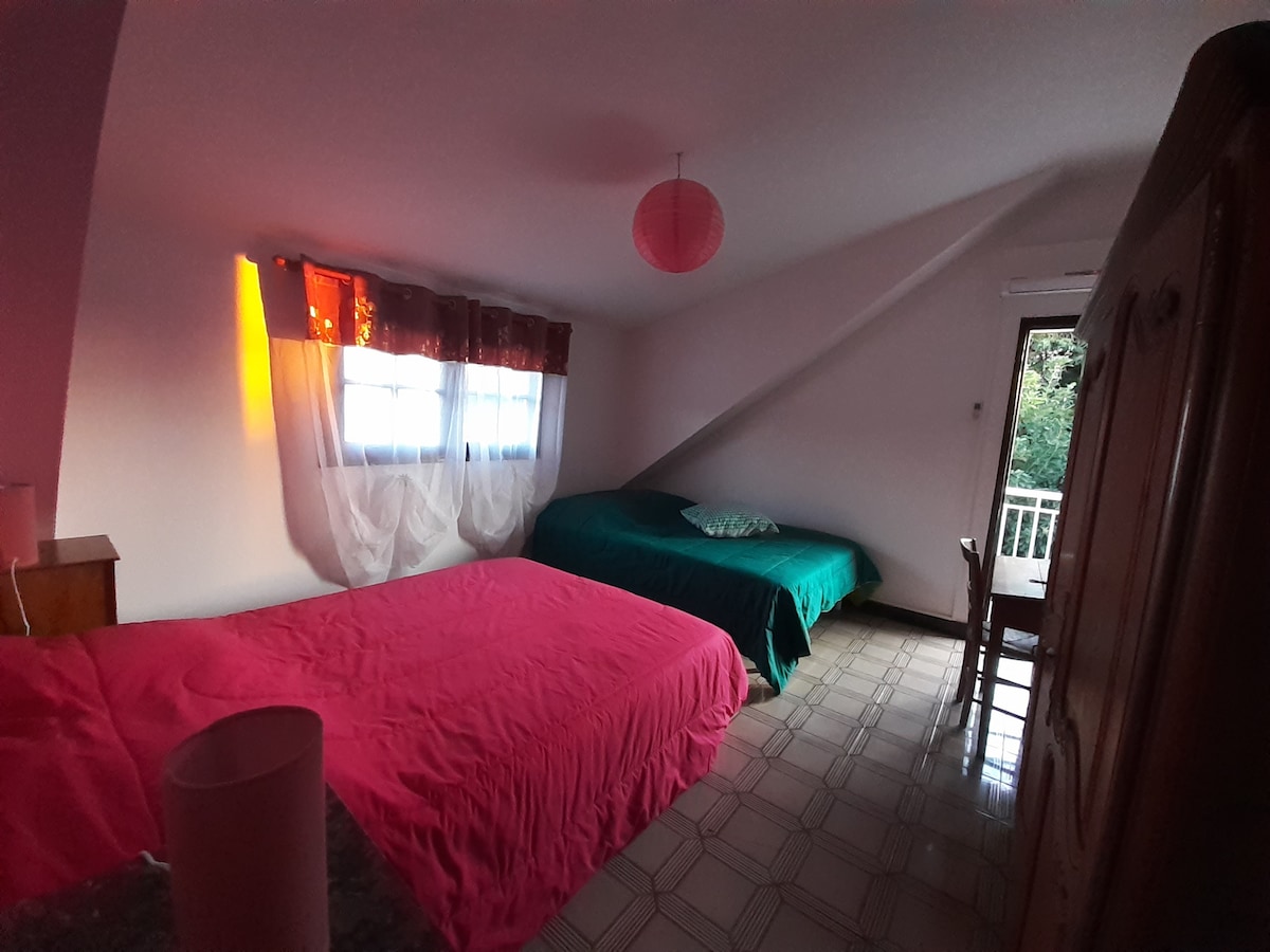 غرفة النوم 2