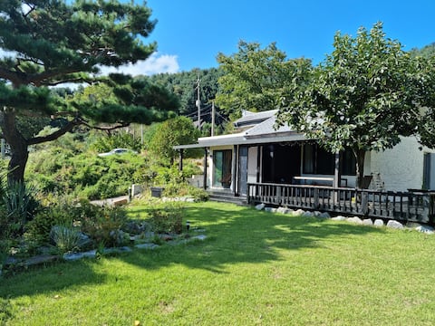 Pine House * SBS Song Song • MBN Once again, check time shooting *
A private country house with a be