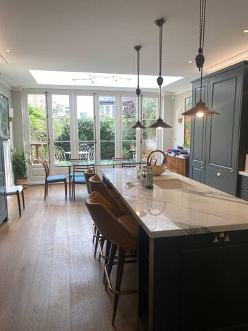 Chelsea Fulham Borders – Family townhouse gallery image 3