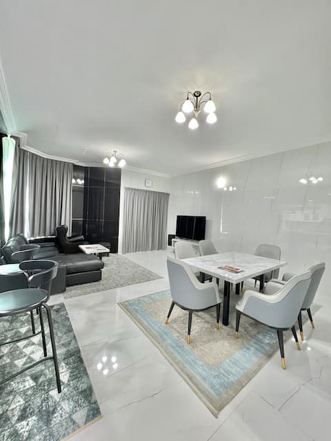 Modern 2bed+maid room apartment with free parking