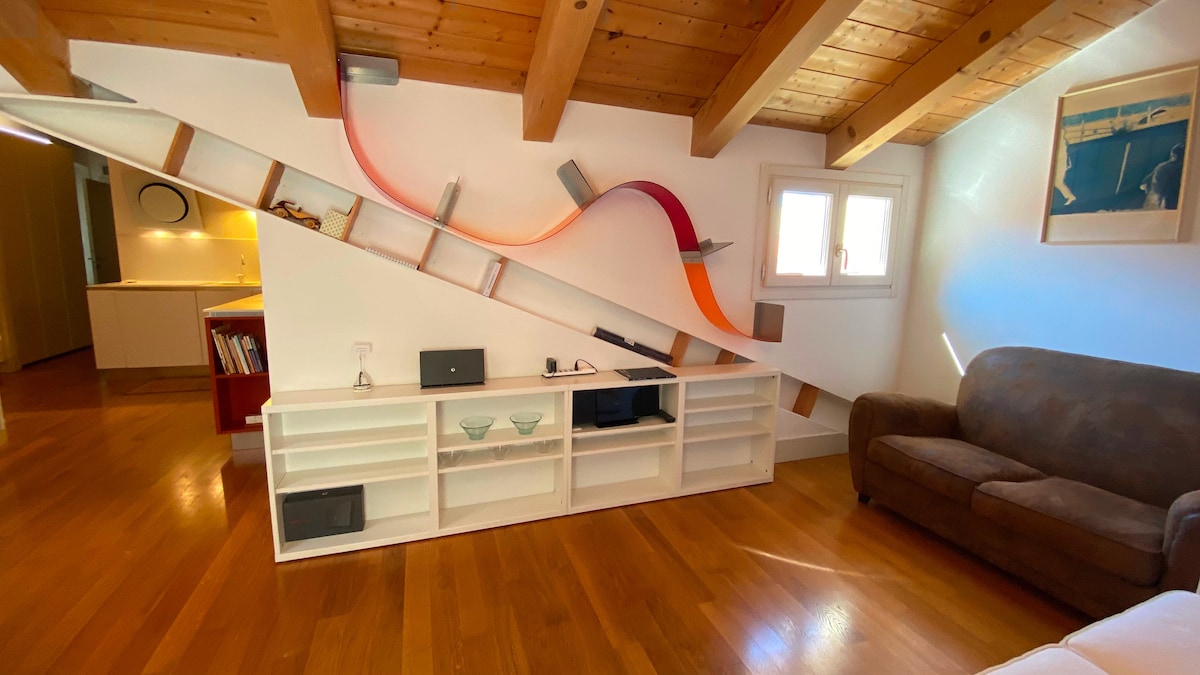 Top Airbnb: La Scontrosa Grazia: Attic at Tergesteo in Trieste