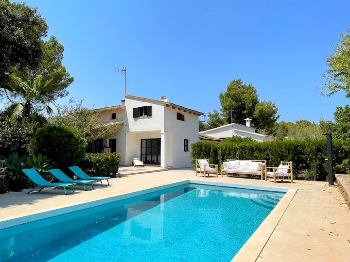Finca Natalie pool, wifi, close to beach Alcudia Villas for Rent in