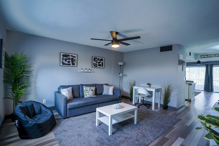 Modern Waterview 2br Condo Mins From Airport - Tampa Airport (TPA)