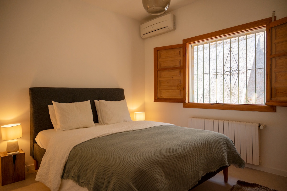 13.00 horas reunión privada Sala 2