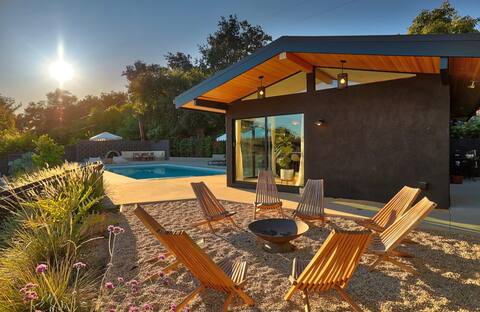 The Sinatra House.