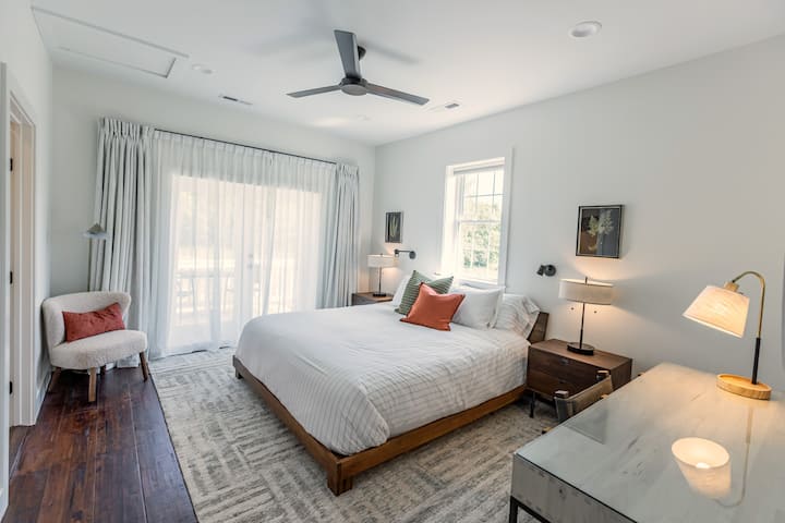 All the comforts of a five-star hotel without the noisy neighbors or loud AC