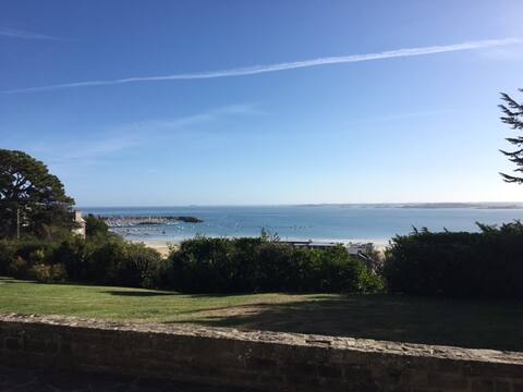 Villa Park, great sea view, 5-min walk to the beach