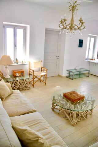 Town House in heart of Naousa gallery image 3