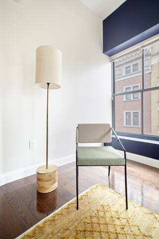 Open Air 2BR | FIDI Boston | Close to Everything! gallery image 4