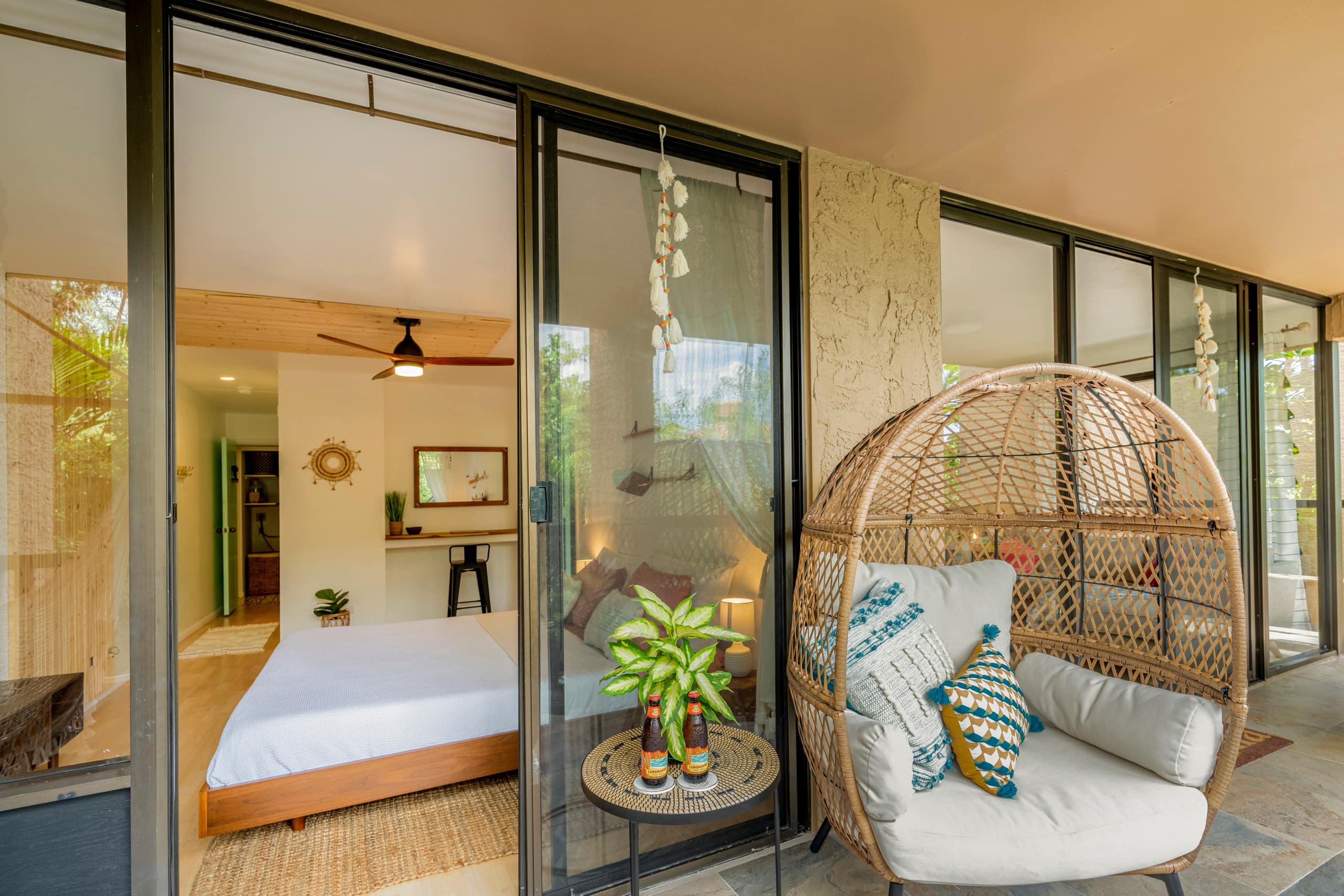 Condo in Kailua-Kona · ★4.96 · 2 bedrooms · 4 beds · 2 baths - Image 25