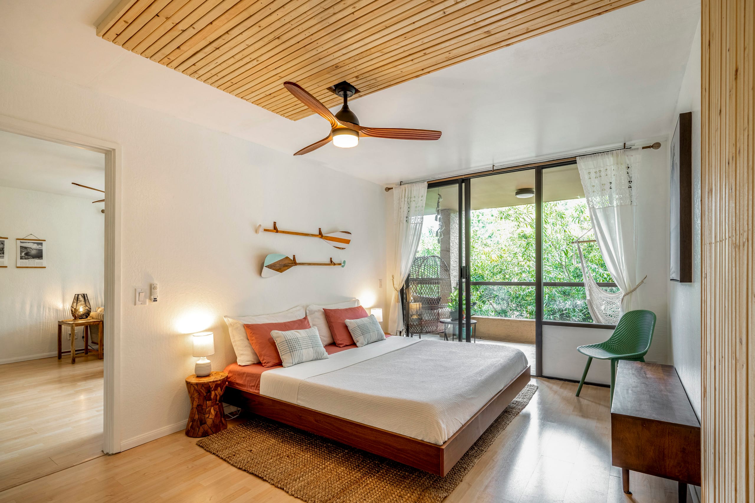 Condo in Kailua-Kona · ★4.96 · 2 bedrooms · 4 beds · 2 baths - Image 14