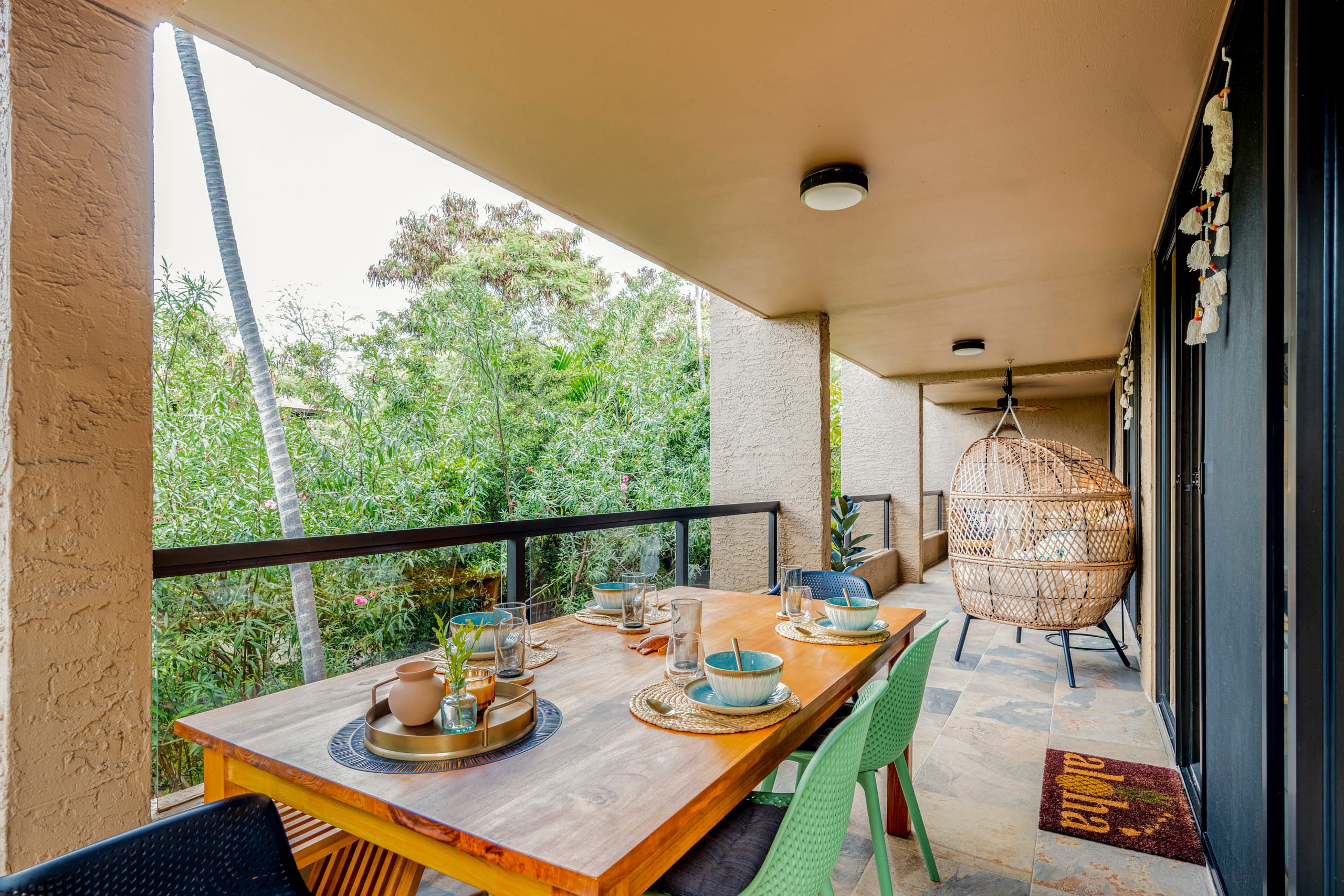 Condo in Kailua-Kona · ★4.96 · 2 bedrooms · 4 beds · 2 baths - Image 9