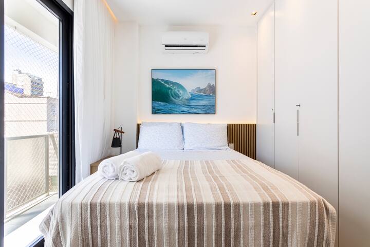 Fun-Filled Getaway on Ipanema Beach gallery image 5