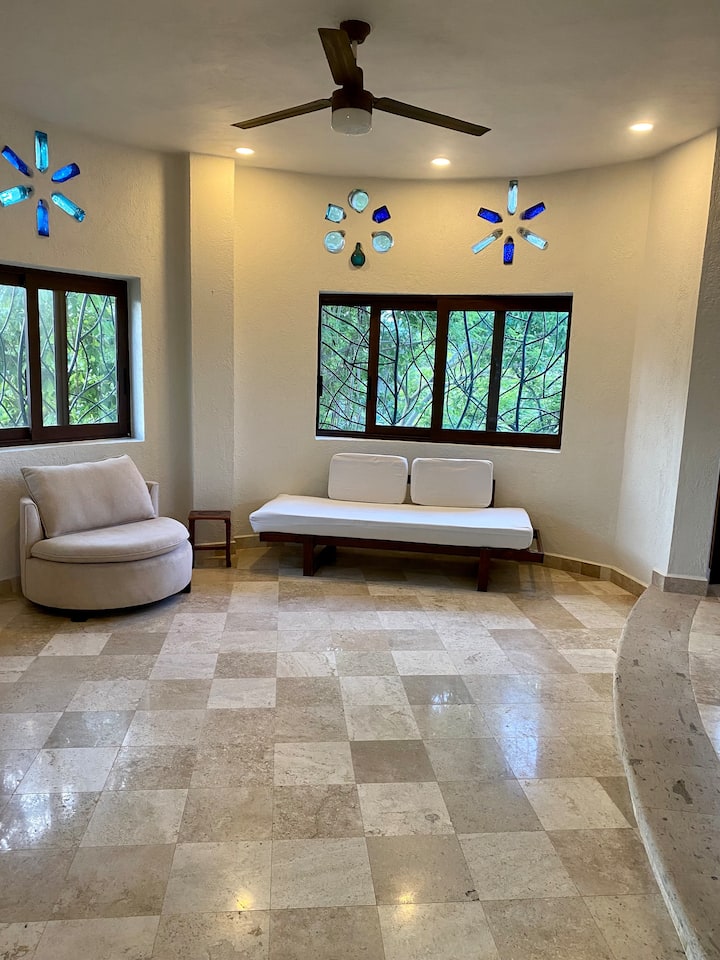 סלון פתוח ומגניב